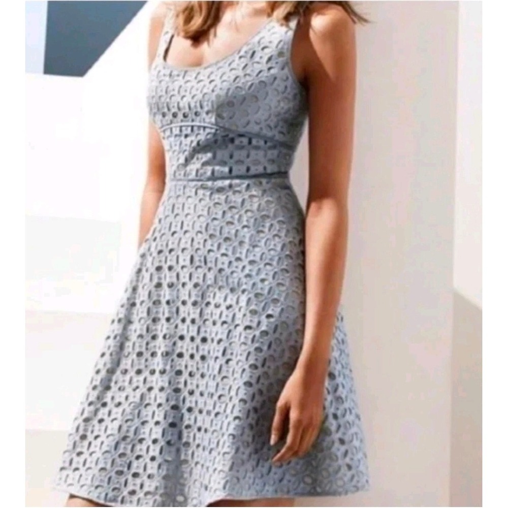 Ann Taylor LOFT Light Blue Eyelet Cotton Fit & Flare Dress Sleeveless Size 0